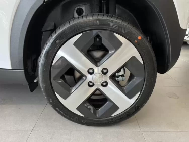 Foto van Hyundai INSTER