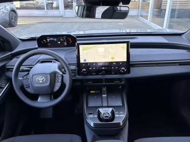 Foto van Toyota C-HR+