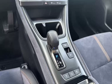 Foto van Lexus LBX