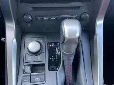 Foto van Lexus NX