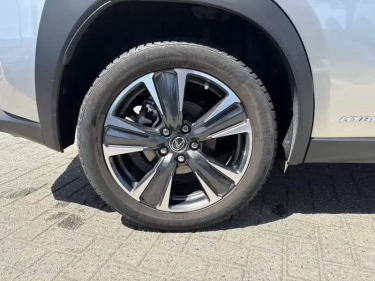 Foto van Lexus UX