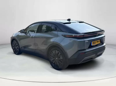 Foto van Toyota C-HR+