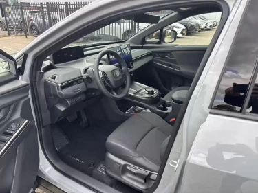Foto van Toyota C-HR+