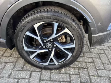 Foto van Toyota C-HR