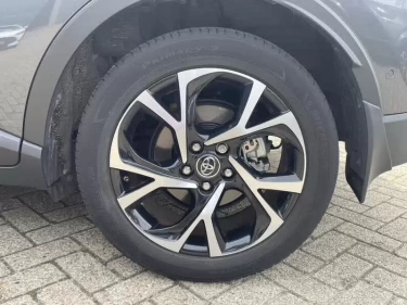 Foto van Toyota C-HR