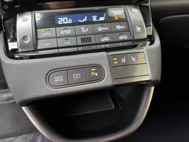 Foto van Hyundai INSTER