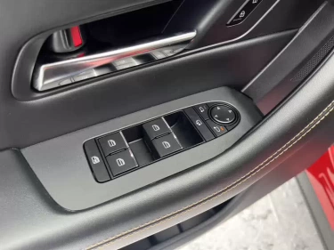 Foto van Mazda CX-60