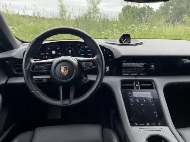 Foto van Porsche Taycan