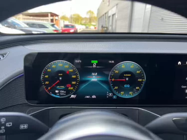 Foto van Mercedes-Benz EQC