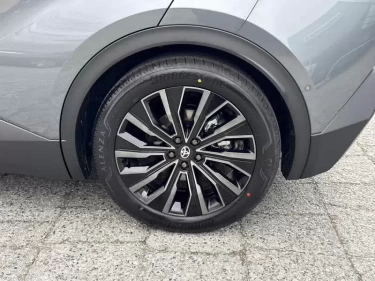 Foto van Toyota C-HR+