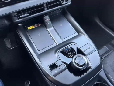 Foto van Toyota C-HR+