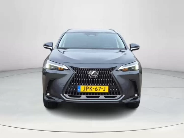 Foto van Lexus NX