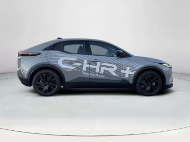 Foto van Toyota C-HR+