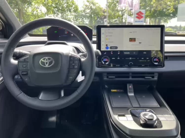 Foto van Toyota C-HR+