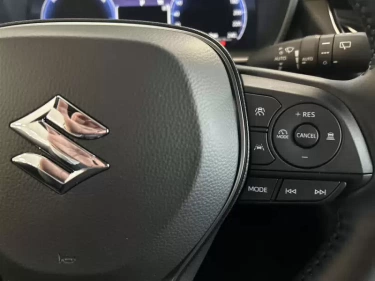 Foto van Suzuki Swace