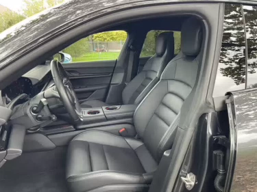 Foto van Porsche Taycan