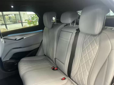 Foto van BYD SEALION 7