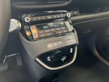 Foto van Hyundai INSTER