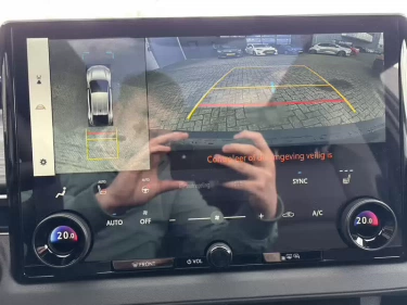 Foto van Toyota C-HR+