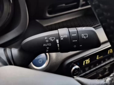 Foto van Mazda 2 Hybrid