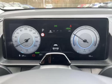 Foto van Hyundai INSTER