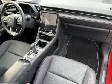 Foto van Lexus LBX