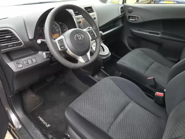 Foto van Toyota Verso-S