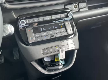 Foto van Hyundai INSTER