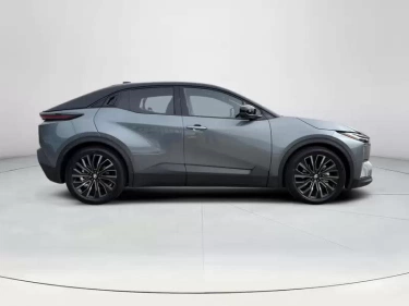 Foto van Toyota C-HR+