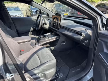 Foto van Toyota C-HR+