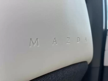 Foto van Mazda CX-6e