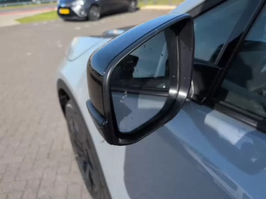 Foto van Toyota C-HR+