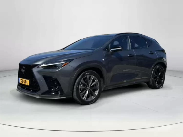Foto van Lexus NX