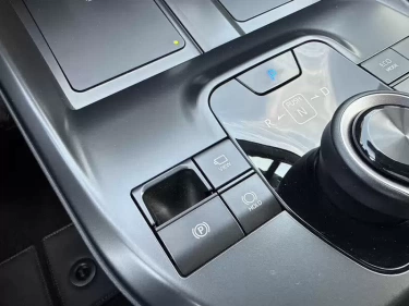 Foto van Toyota C-HR+