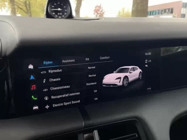 Foto van Porsche Taycan