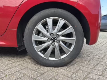 Foto van Mazda 2 Hybrid