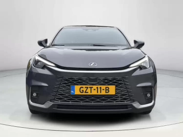 Foto van Lexus LBX