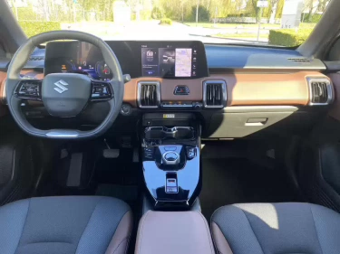 Foto van Suzuki e VITARA