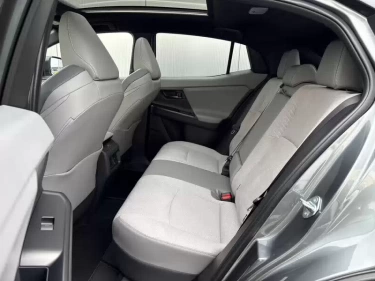 Foto van Toyota C-HR+