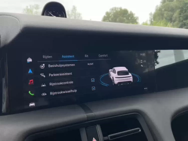 Foto van Porsche Taycan
