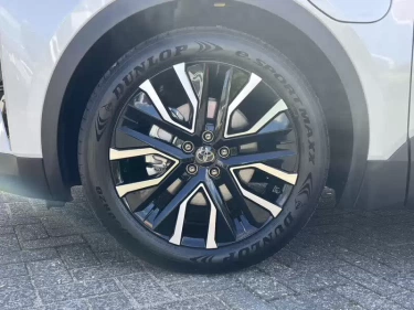 Foto van Toyota C-HR+