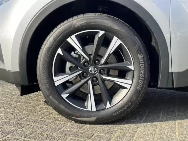 Foto van Toyota C-HR