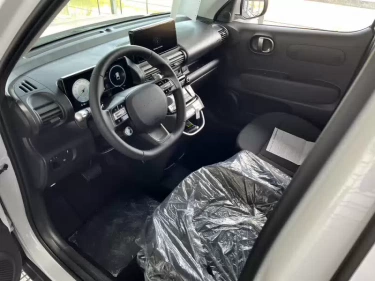 Foto van Hyundai INSTER