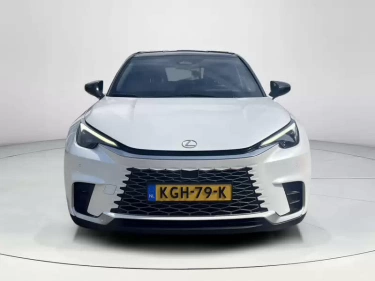Foto van Lexus LBX