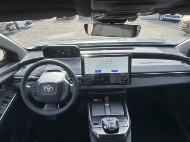 Foto van Toyota C-HR+