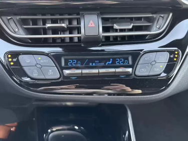 Foto van Toyota C-HR