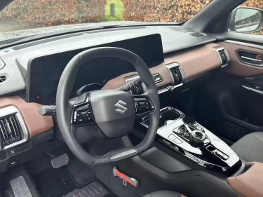 Foto van Suzuki e Vitara