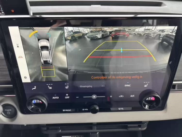 Foto van Toyota C-HR+