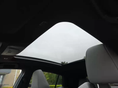 Foto van Toyota C-HR+