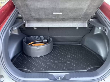 Foto van Toyota C-HR+